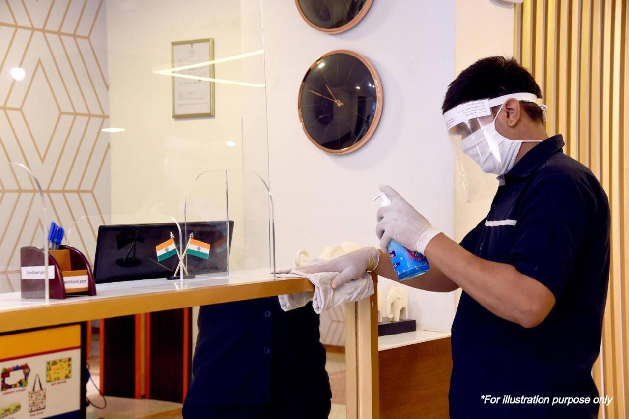 Vaccinated Staff - Capital O 7899 Casa Hotel Kolkata Exterior photo
